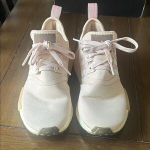 Adidas NMD_R1 SHOES women's size 6